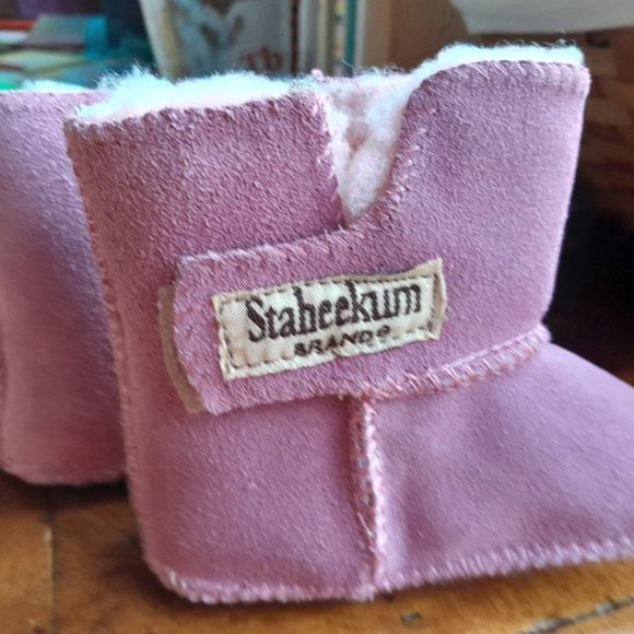 Sheep Shearing Booties Infant Large Pink - Picture 3 of 10